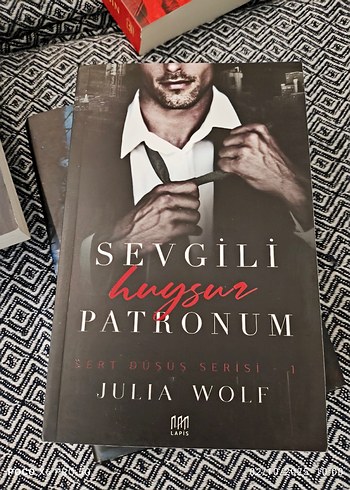 Sevgili Huysuz Patronum - Julia Wolf