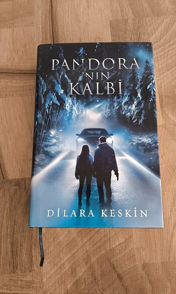 Pandoranın kalbi ciltli
