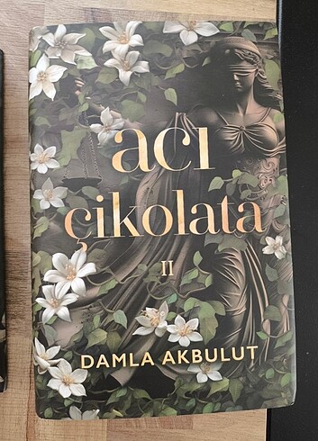 Beden Acı çikolata 1 ve 2 ciltli