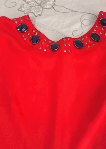 Kısa Kollu Kırmızı Nakışlı Mini Elbise - Görsel 2