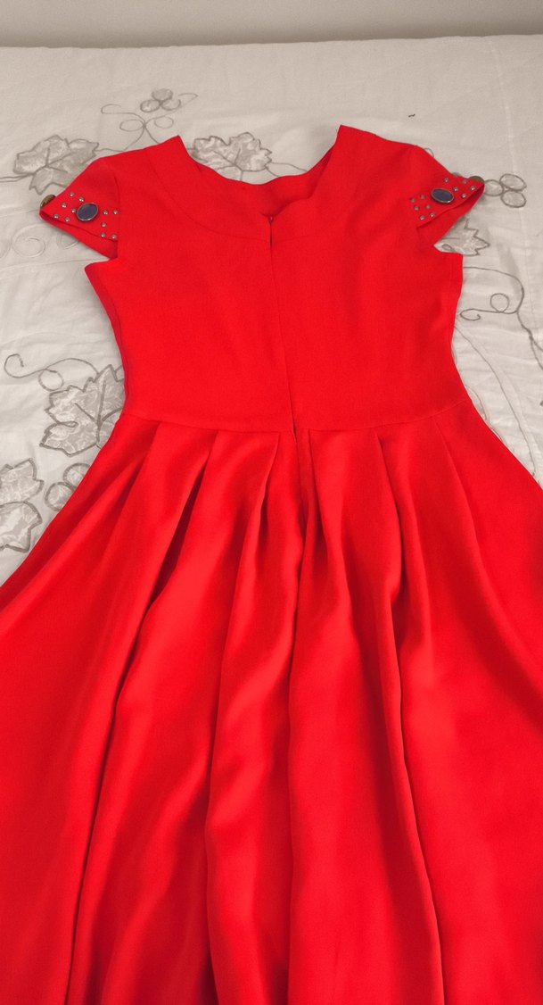 Kısa Kollu Kırmızı Nakışlı Mini Elbise - Görsel 3