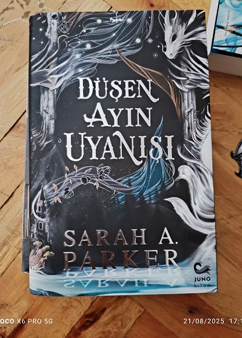 Düşen Ayın Uyanışı - Sarah A. Parker