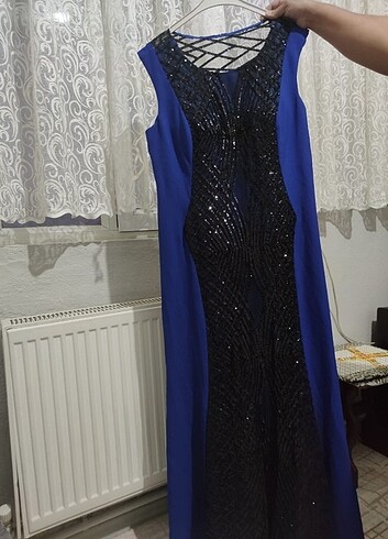 Saks mavisi balık abiye