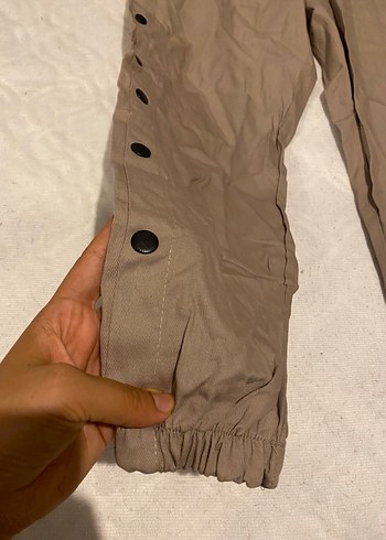 Diğer Düğmeli Rahat Kesim Midi Kumaş Pantolon