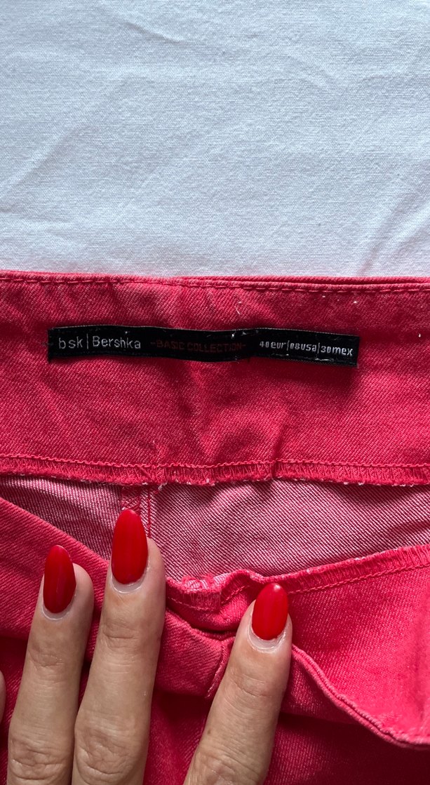 Kadın Kırmızı Kemerli Mini Şort - Görsel 2