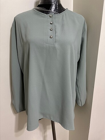 Düğme Detaylı Salaş Tunik Bluz