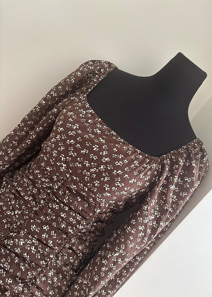 Kahverengi Çiçek Desenli Mini Elbise - Görsel 2