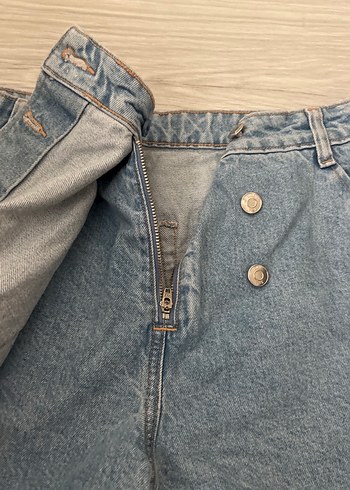 Zara Düğmeli Mavi Mini Denim etekli şort - Görsel 2
