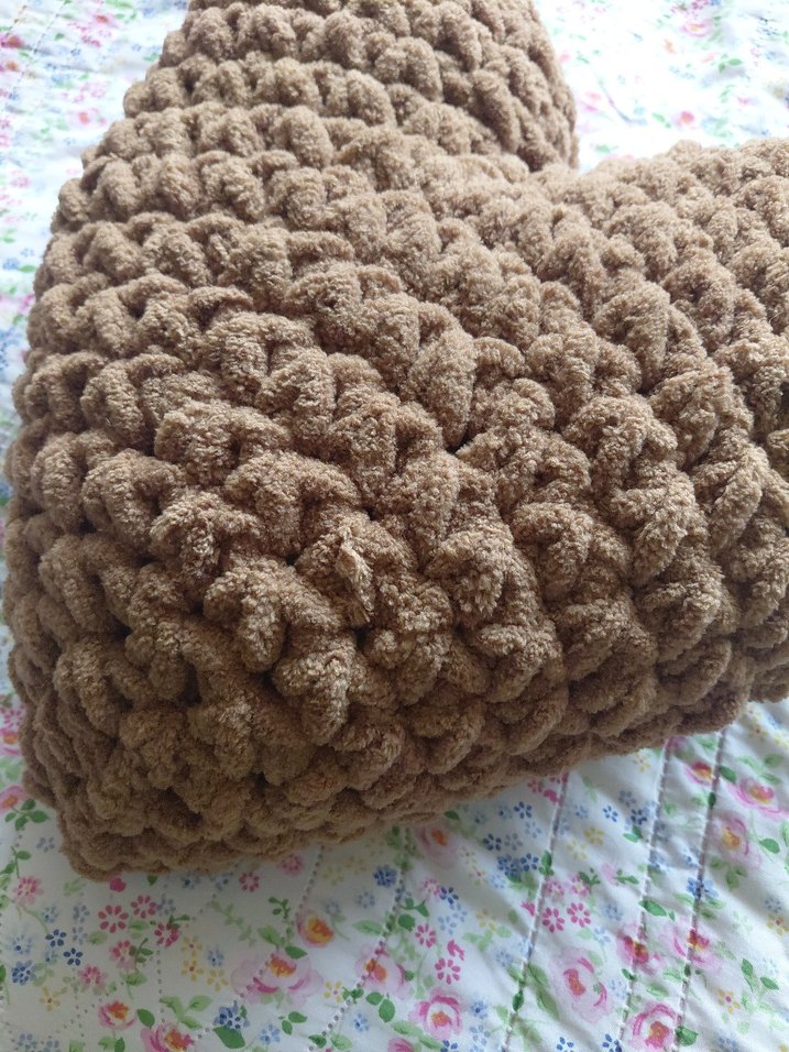 Kahverengi Kalp Şeklinde Yumuşak Yastık - Görsel 4