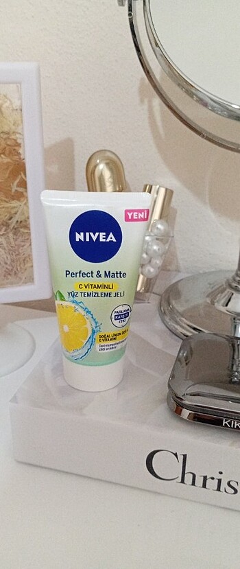 Nivea Yüz Temizleme Jeli 