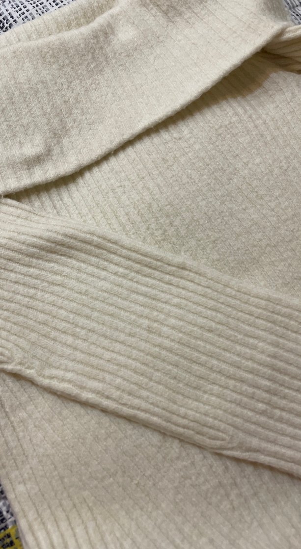 Triko Omzu Açık Kazak - Görsel 2