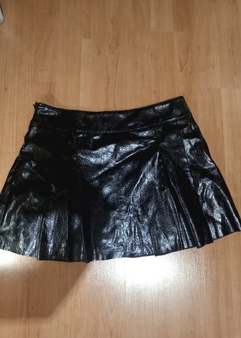 Siyah Deri Pilili Mini Etek