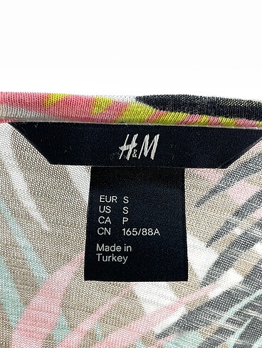 s Beden çeşitli Renk H&M Bluz %70 İndirimli.