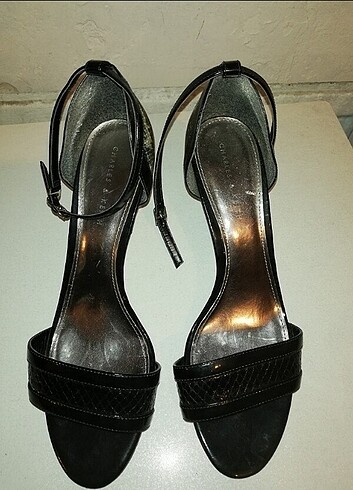39 Beden Ayakkabı Charles&Keith