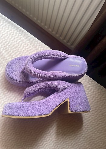 37 Beden Mor Platform Terlik