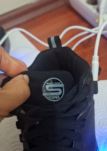 sarjli sese duyarli skechers bot - Görsel 2