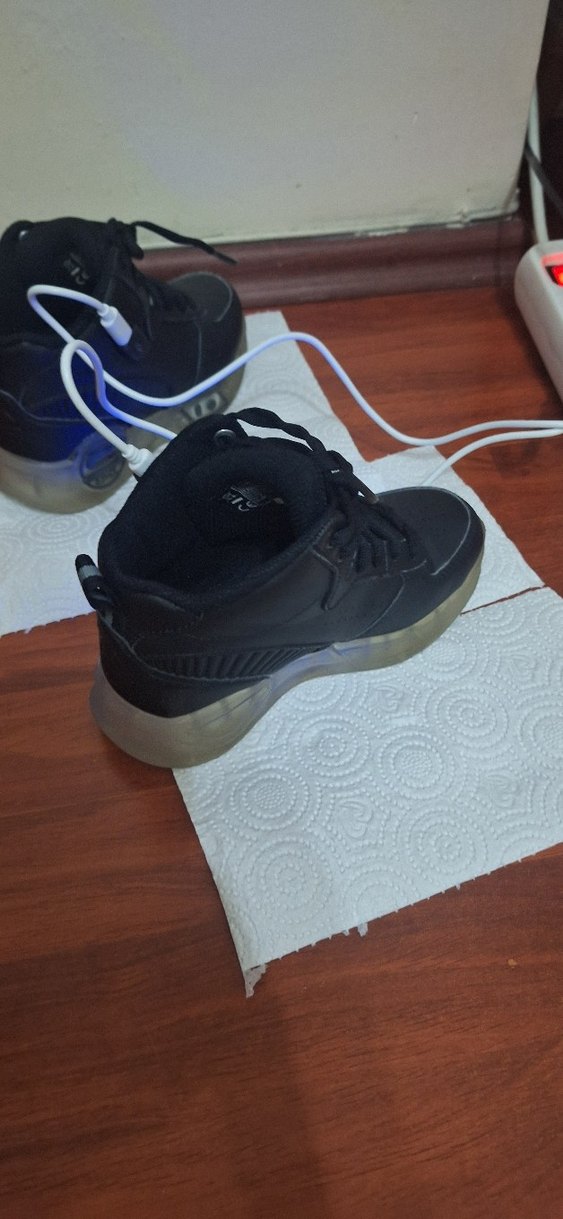 sarjli sese duyarli skechers bot - Görsel 3