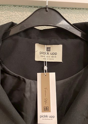 m Beden Kemerli Siyah Midi DİK YAKA BERSHKA MUADİLİ M TRENÇKOT