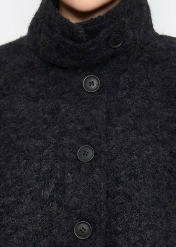 Zara Siyah Yün Midi Boy Kürklü Kadın Kaban S Beden