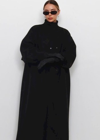 Zara Siyah Uzun Kadın Oversize Kaban M Beden