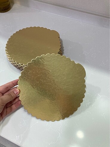 Beden altın Renk 40 Adet Pasta Tabanı Altın Sarısı