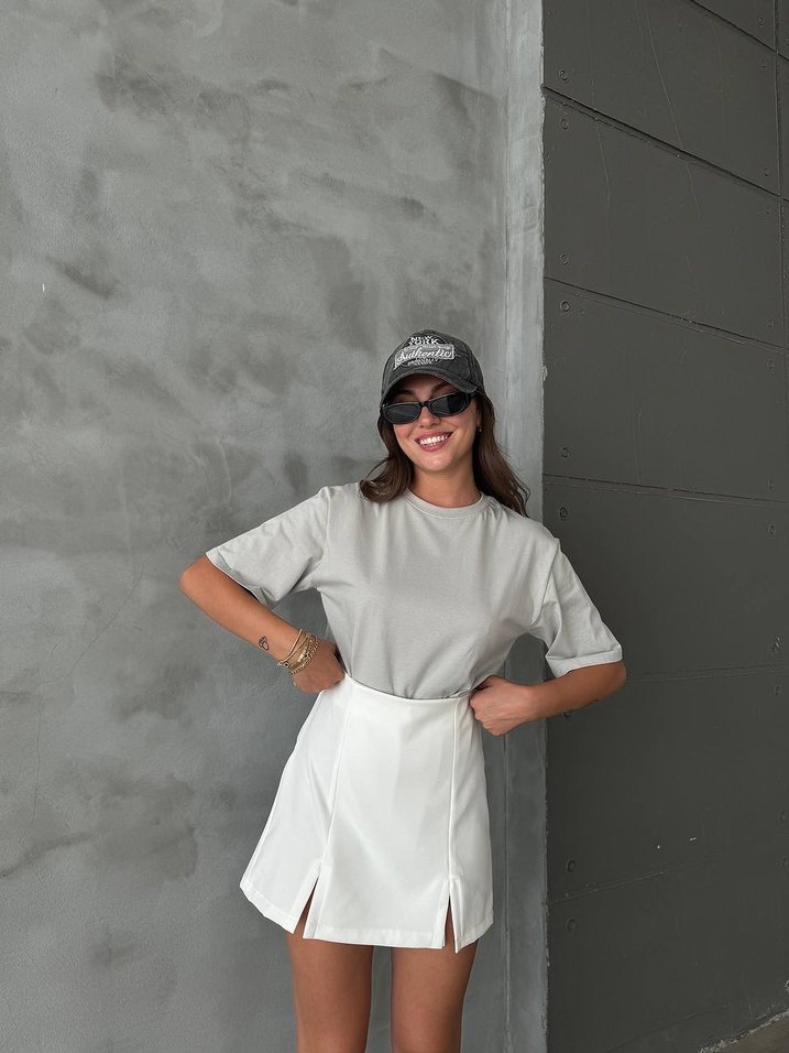 Siyah %100 Pamuk Kısa Kollu Çıtçıtlı Tişört - Görsel 3