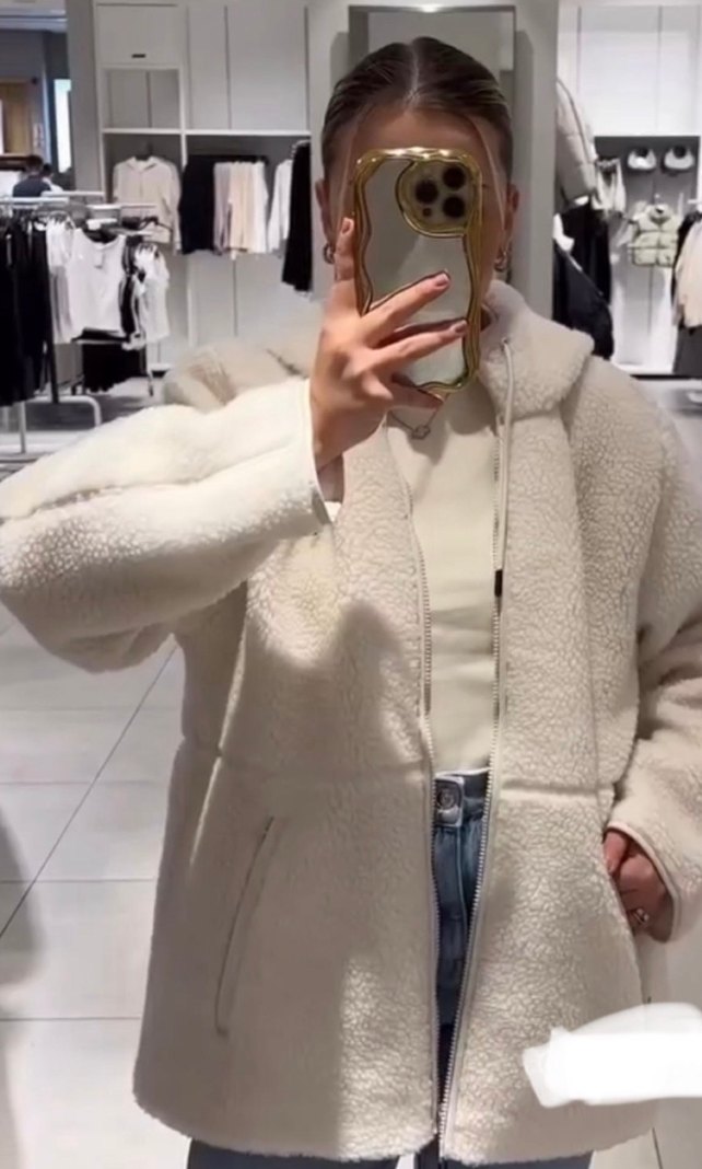 Kapüşonlu Peluş Kadın Ceket - Görsel 2