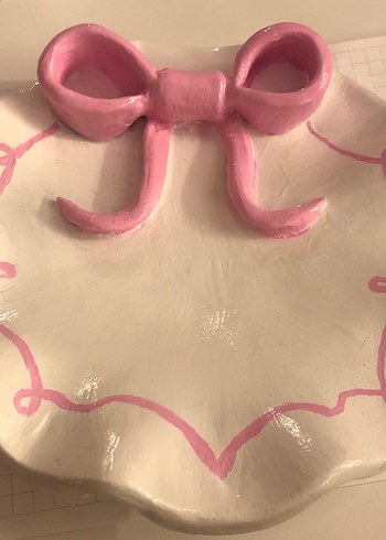 Fiyonk Detaylı El Yapımı Seramik Süs Tabak - Görsel 2