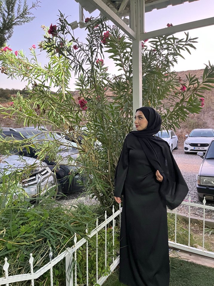 Siyah Uzun Drapeli Gotik Kadın Elbise - Görsel 2