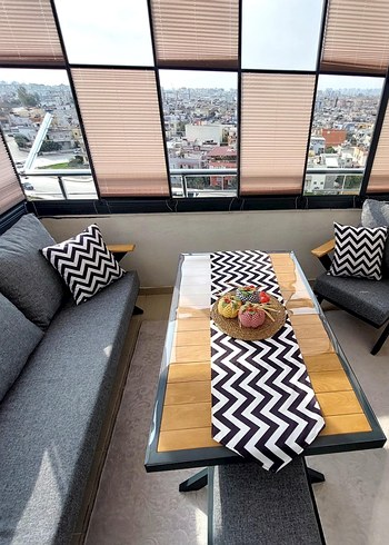 LAVİNİA Az kullanılmış balkon oturma grubu modern ve temiz - Görsel 3