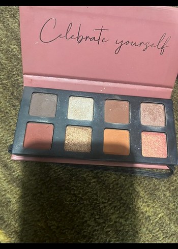 Çok Renkli Göz Farı Paleti - Görsel 2