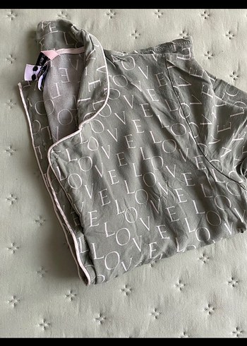 Victoria s Secret pijama üstü