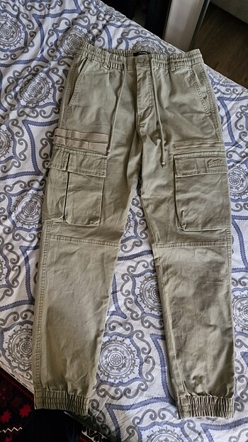 Pull and Bear STWD Kargo pantolon
