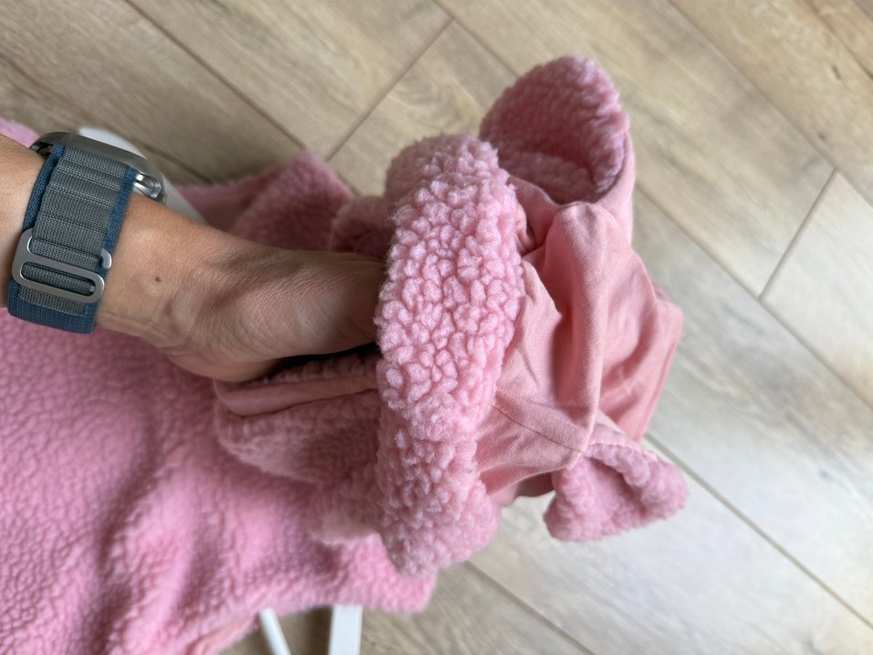 Kız Çocuk Kapüşonlu Pembe Peluş Yelek - Görsel 4