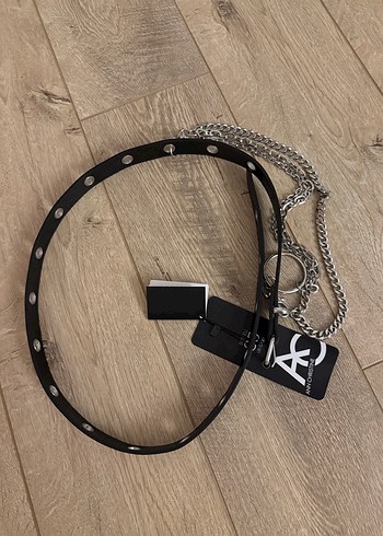 Zincir Detaylı Siyah Deri Kadın Kemer - Görsel 3