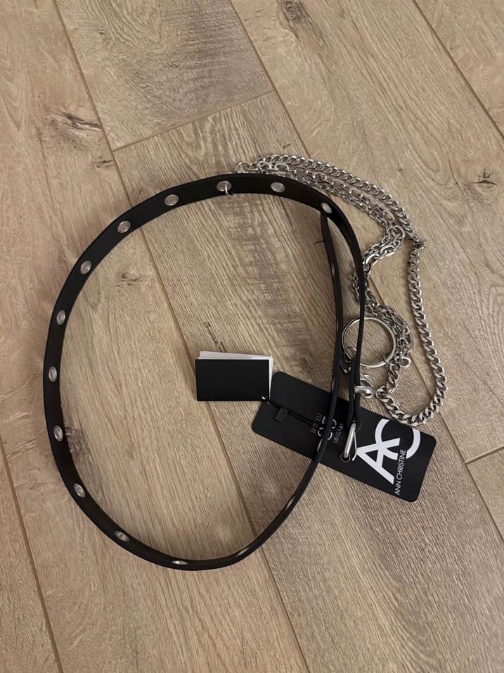 Zincir Detaylı Siyah Deri Kadın Kemer - Görsel 3