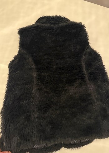 Kürk Detaylı Siyah Yelek - Görsel 2