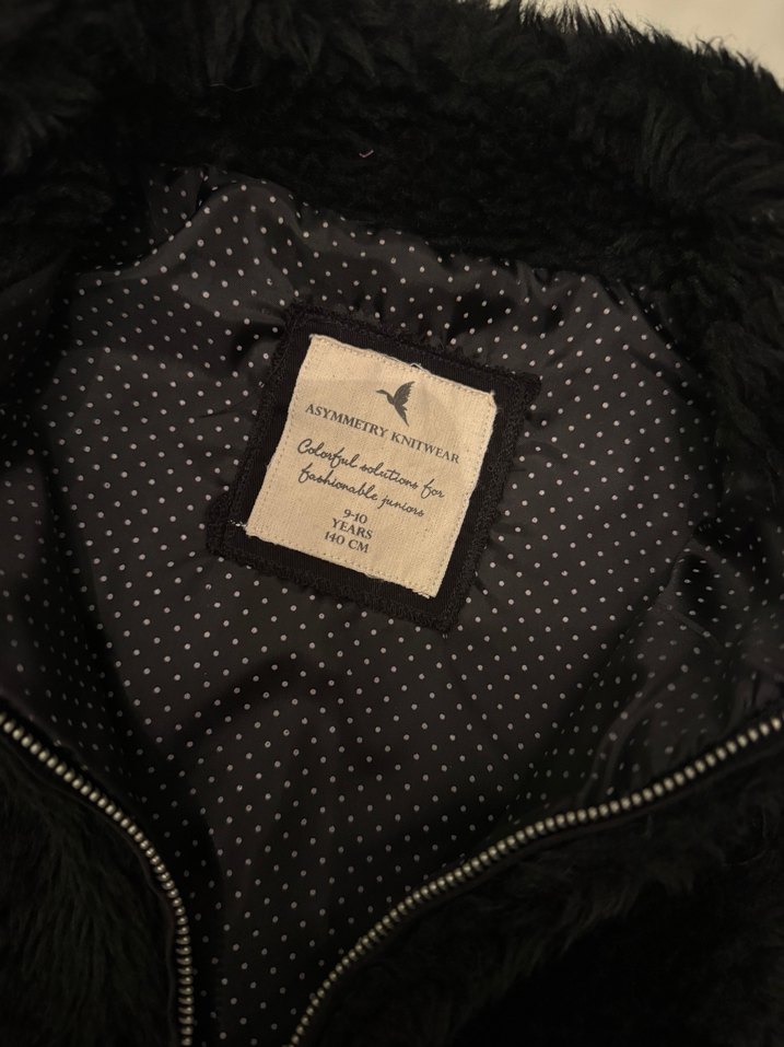 Kürk Detaylı Siyah Yelek - Görsel 3