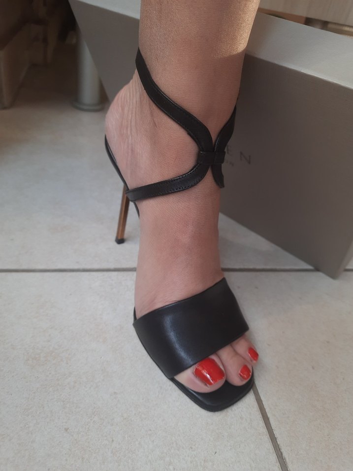 Beymen Collectıon Deri, Siyah İnce Metal Topuklu Kadın Ayakkabı - Görsel 3