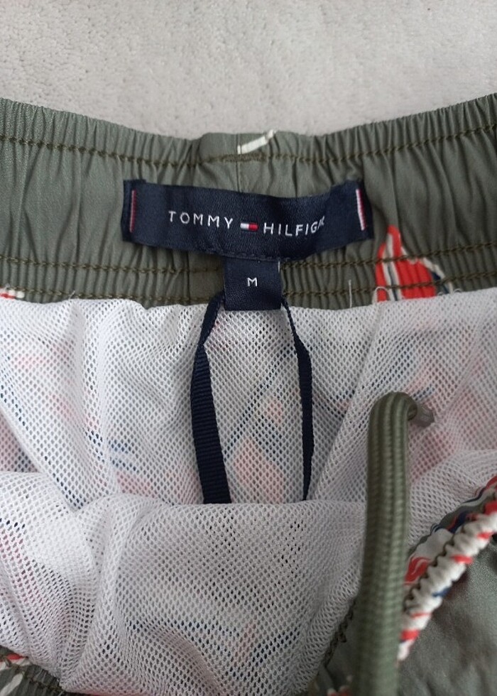 TOMMY HİLFİGER ŞORT M BEDEN - Görsel 2