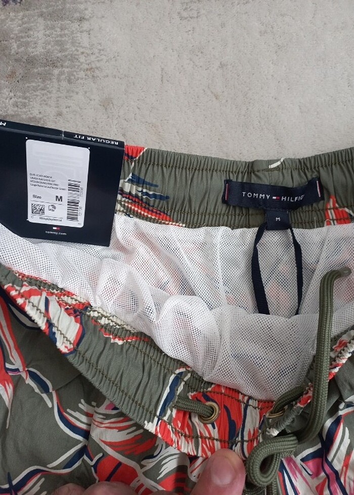 TOMMY HİLFİGER ŞORT M BEDEN - Görsel 3