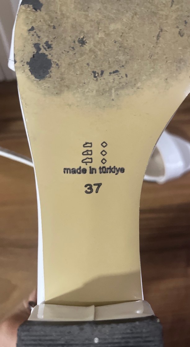 Beyaz Tokalı Kadın Topuklu Sandalet - Görsel 2