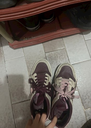 Pembe-bordo nike - Görsel 3