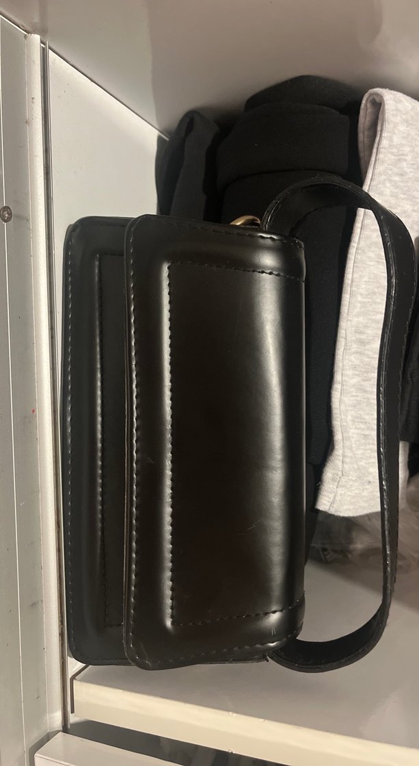 Siyah Deri Tokalı Kadın Omuz Çantası - Görsel 4