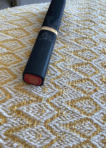 Loreal Paris Loreal mat Koyu kırmızı Renkli Ruj