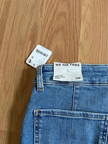 28 Beden Free people capri