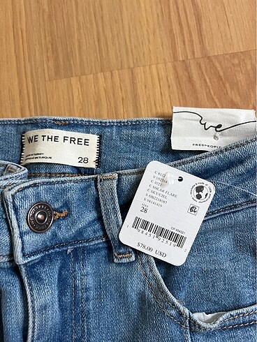 28 Beden mavi Renk Free people capri