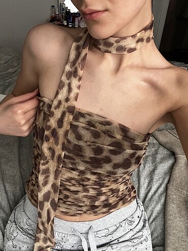 zara crop top leoparlı