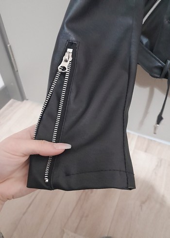 Siyah Deri Biker Ceket, Fermuarlı, İnce Kesim - Görsel 3