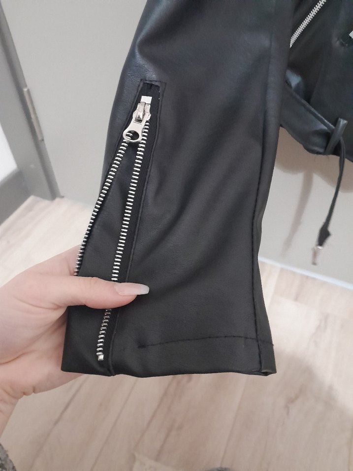 Siyah Deri Biker Ceket, Fermuarlı, İnce Kesim - Görsel 3